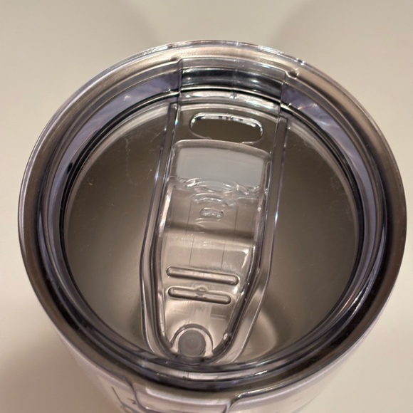 Donald duck travel tumbler “ Live each day” message new - Picture 7 of 10